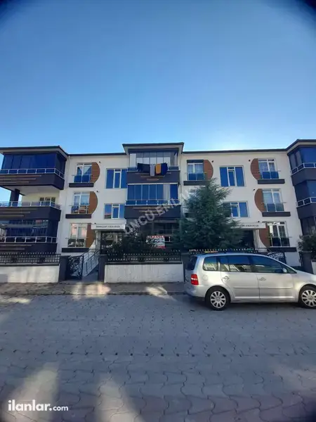 Erzincan Merkez Demirkent Mahallesi 3+1 140 m² kiralık daire - Fotoğraf 1