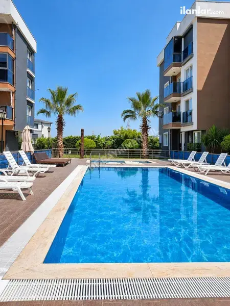 Aydın Kuşadası Davutlar Mahallesi 2+1 85 m² satılık daire - Fotoğraf 1