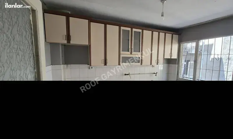 İzmir Bornova Doğanlar Mahallesi 2+1 90 m² kiralık daire - Fotoğraf 1