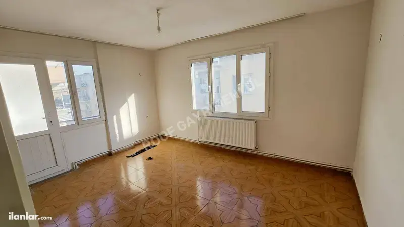 İzmir Bornova Mevlana Mahallesi 2+1 95 m² kiralık daire - Fotoğraf 1